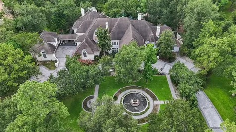 205 Grogans Point Road The Woodlands TX 77380