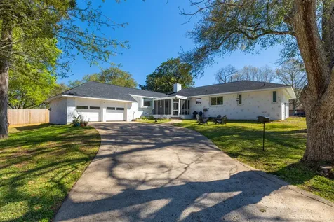 1602 Harrison Road Brenham TX 77833