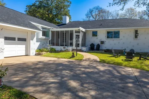 1602 Harrison Road Brenham TX 77833
