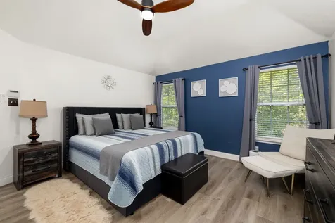 4602 Ten Sleep Lane Friendswood TX 77546