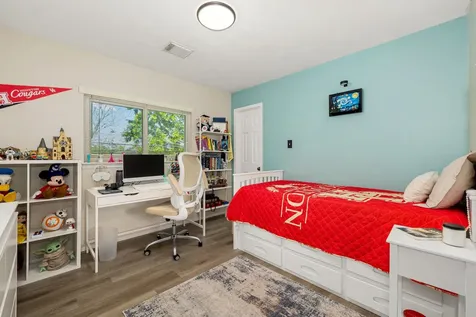 4602 Ten Sleep Lane Friendswood TX 77546