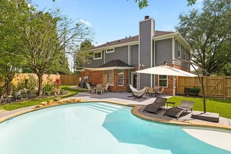 4602 Ten Sleep Lane Friendswood TX 77546