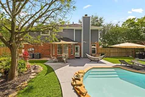 4602 Ten Sleep Lane Friendswood TX 77546