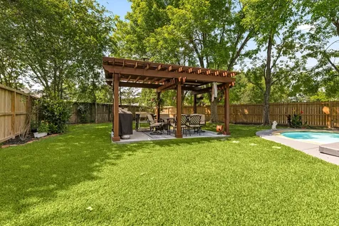 4602 Ten Sleep Lane Friendswood TX 77546