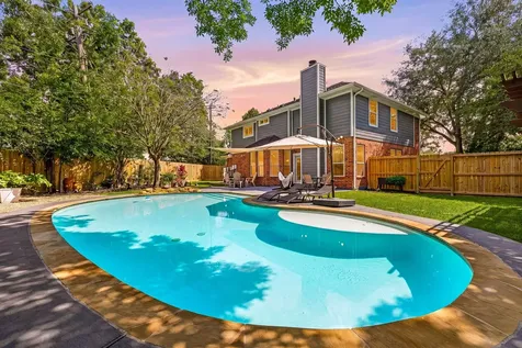 4602 Ten Sleep Lane Friendswood TX 77546