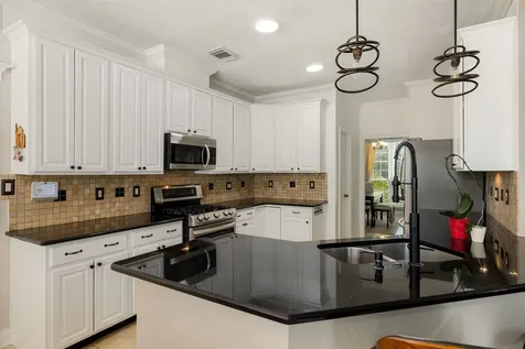 4602 Ten Sleep Lane Friendswood TX 77546