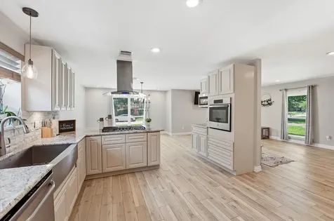311 Shadow Creek Drive El Lago TX 77586