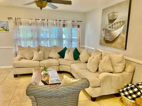 1114 Bayou Circle Galveston TX 77551