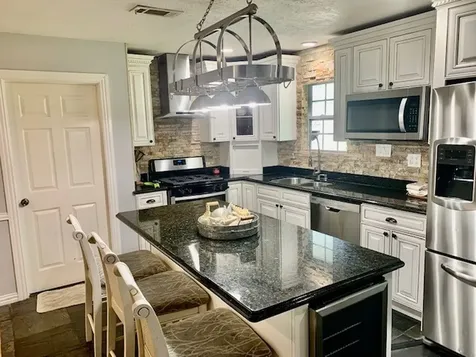 1114 Bayou Circle Galveston TX 77551