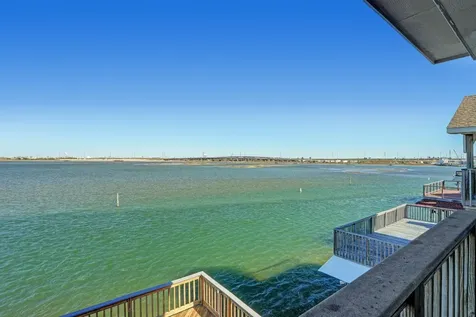 442 Jeanie Lynn Street Tiki Island TX 77554