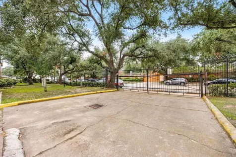 2121 Hepburn Street 710 Houston TX 77054