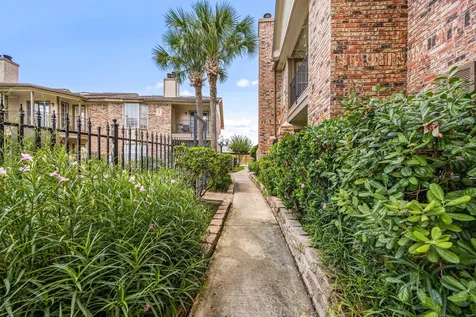 2121 Hepburn Street 710 Houston TX 77054