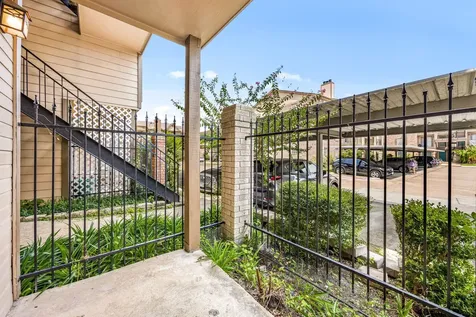 2121 Hepburn Street 710 Houston TX 77054