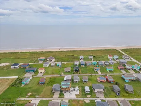 143 Ocean View Drive Crystal Beach TX 77650
