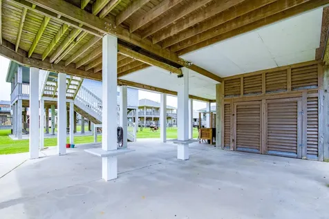 143 Ocean View Drive Crystal Beach TX 77650