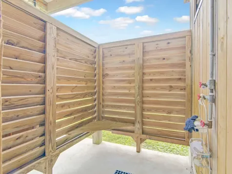 143 Ocean View Drive Crystal Beach TX 77650