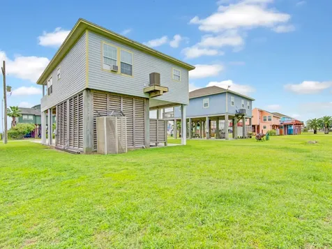 143 Ocean View Drive Crystal Beach TX 77650