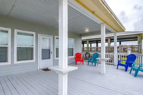143 Ocean View Drive Crystal Beach TX 77650