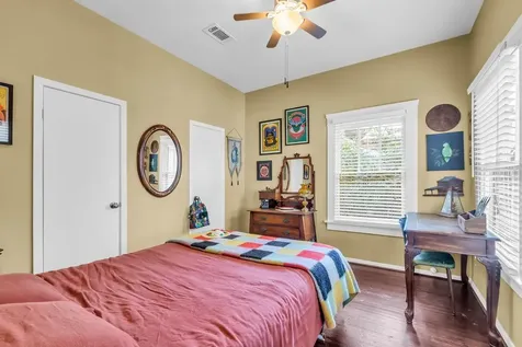 2608 Hopkins Street Houston TX 77006