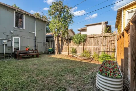 2608 Hopkins Street Houston TX 77006