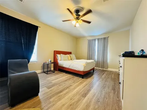 10202 Forum Park Drive 242 Houston TX 77036