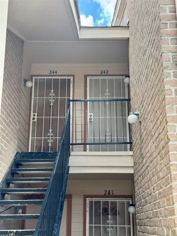 10202 Forum Park Drive 242 Houston TX 77036