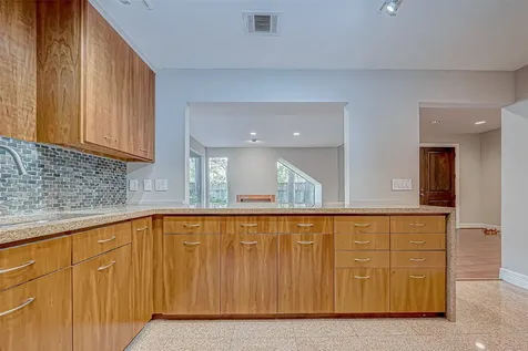 316 Litchfield Lane Houston TX 77024