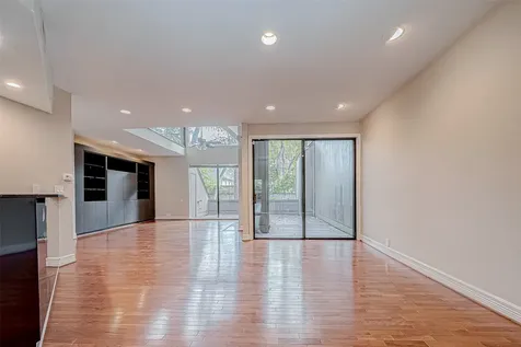 316 Litchfield Lane Houston TX 77024