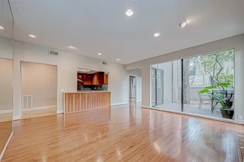 316 Litchfield Lane Houston TX 77024