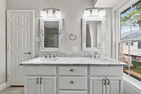 6351 Briar Rose Drive 149 Houston TX 77057
