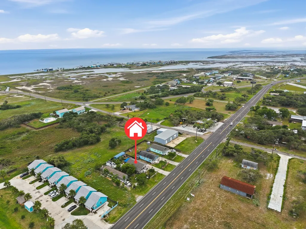 1816 Highway 35 S Rockport TX 78382
