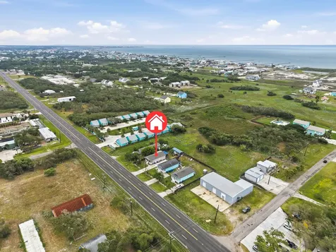 1816 Highway 35 S Rockport TX 78382
