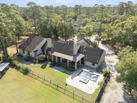 4 Del Oro Court Baytown TX 77521