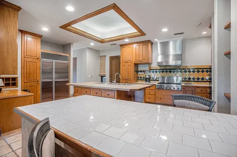 4 Del Oro Court Baytown TX 77521