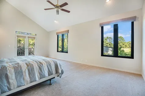4 Del Oro Court Baytown TX 77521