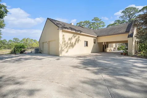 4 Del Oro Court Baytown TX 77521