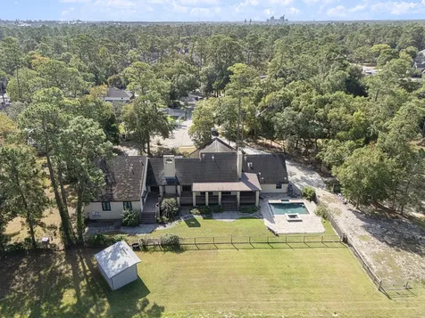 4 Del Oro Court Baytown TX 77521
