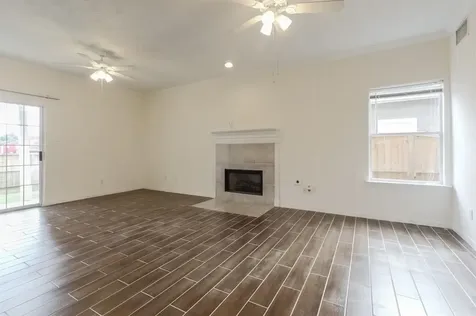 807 Victoria Lakes Drive Katy TX 77493