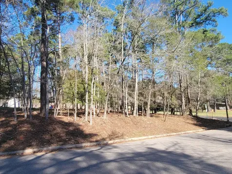 601 Hillcrest Circle Huntsville TX 77340