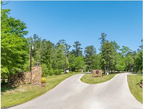 3B-1-76 Winchester Road Huntsville TX 77340