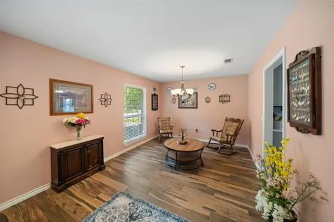10710 Idlebrook Drive Houston TX 77070
