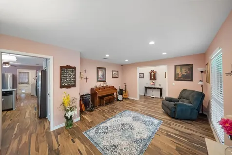 10710 Idlebrook Drive Houston TX 77070