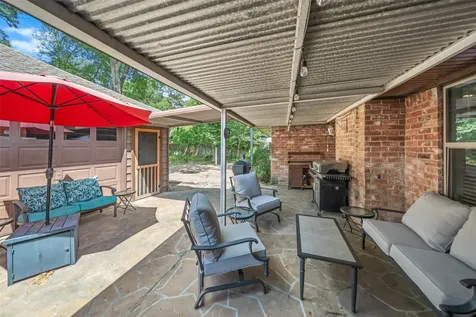 10710 Idlebrook Drive Houston TX 77070