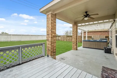 6605 Fallen Breeze Lane Dickinson TX 77539