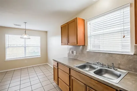 14439 Benningcrest Lane Houston TX 77047