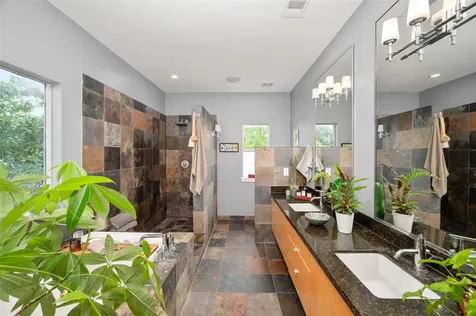 2303 Whitney Street A Houston TX 77006