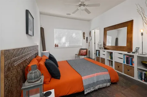 2303 Whitney Street A Houston TX 77006
