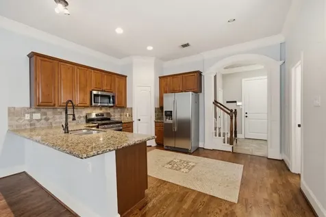 1007 Kern Street Houston TX 77009