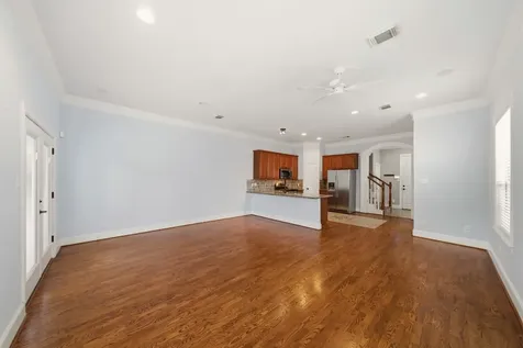 1007 Kern Street Houston TX 77009