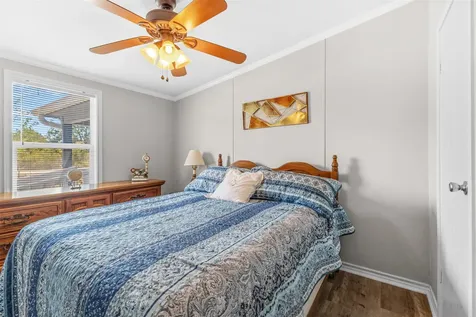 340 Alvina Ulich Street Somerville TX 77879
